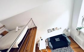 Lisbon Lovely Mezzanino Studio Close To Lx Factory